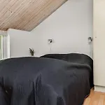 Family Fun With Indoor Pool - By Traum Casa de Férias